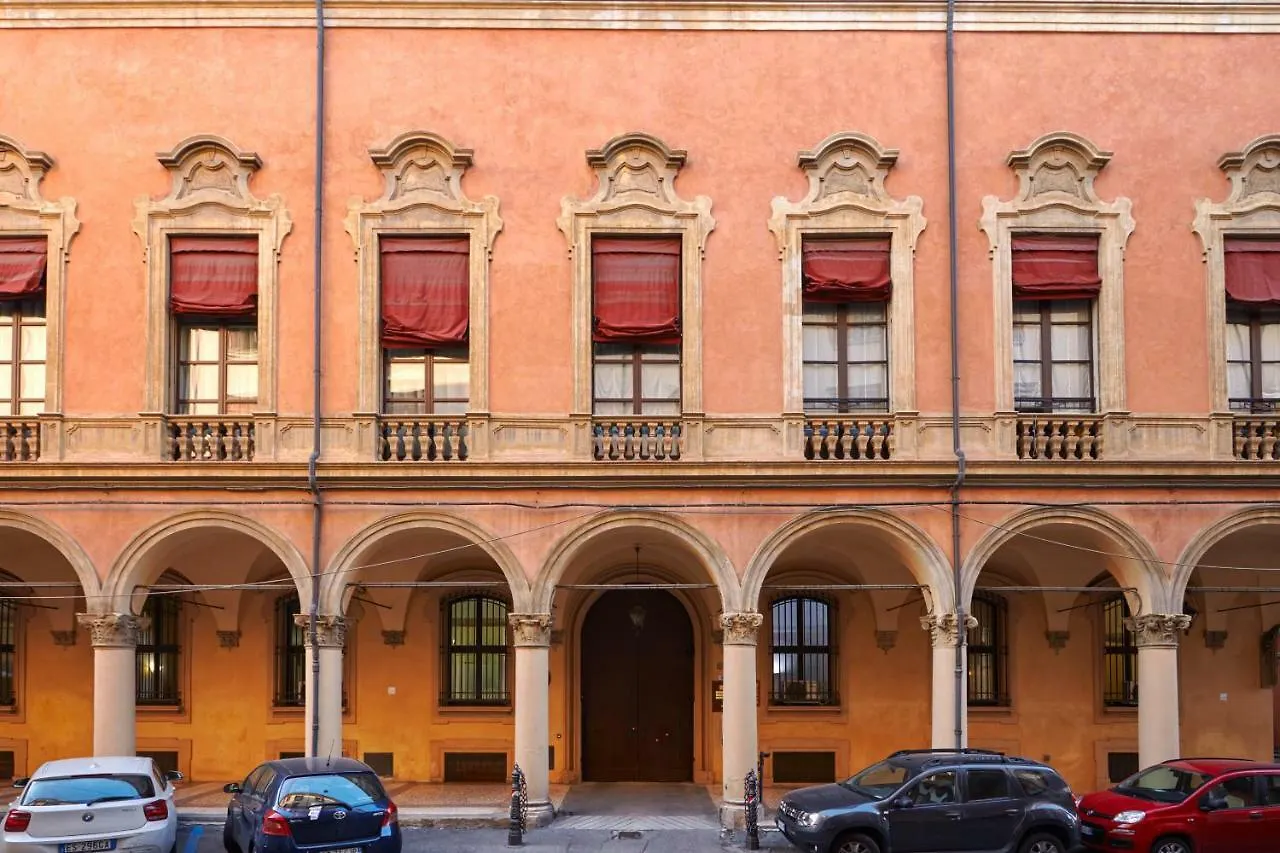 Palazzo Di Alcina - Residenza D'Epoca - Luxury- Bed & Breakfast Bologna
