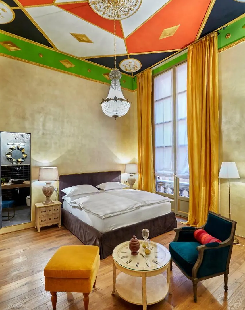 Palazzo Di Alcina - Residenza D'Epoca - Luxury- Bed & Breakfast Bologna