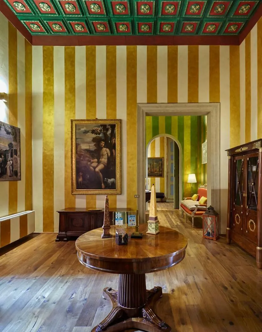 Palazzo Di Alcina - Residenza D'Epoca - Luxury- Bed & Breakfast Bologna